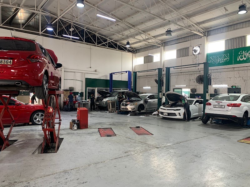 خدمات تعمیرات اتومبیل سیار 800CarGuru | دبی