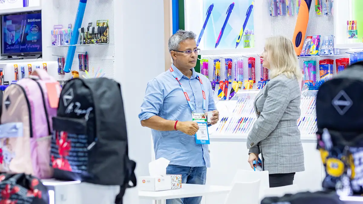 المعرض الدولي للورق والقرطاسية في دبي