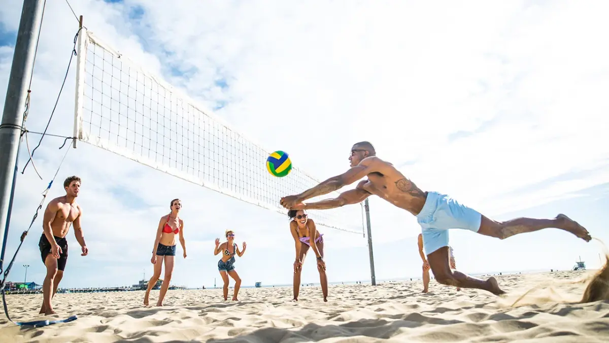 Волейбол на пляже в Дубае