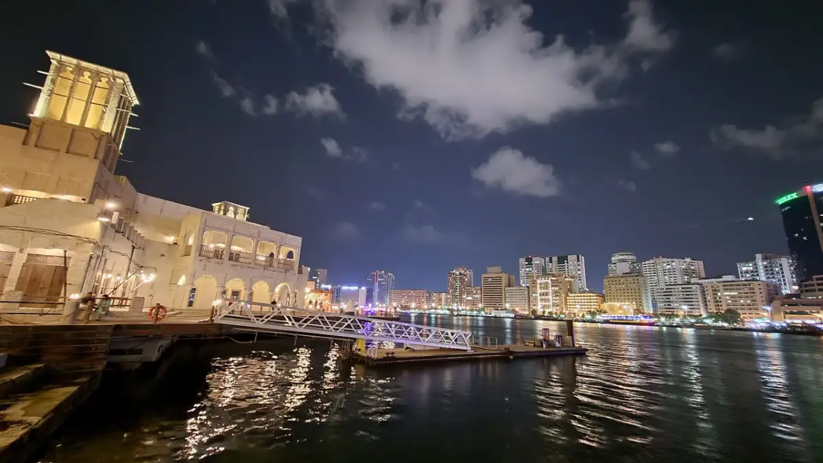 مراکز خرید و بازارهای سنتی