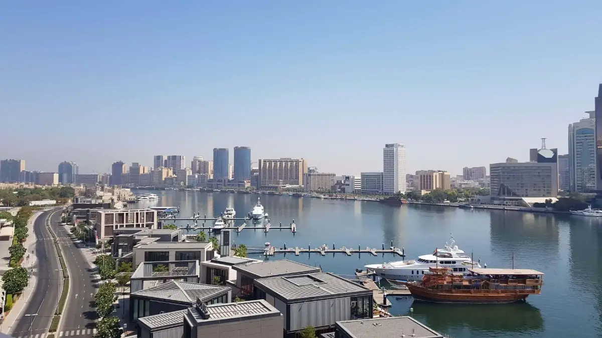 تفریح با قایق‌های خور دبی