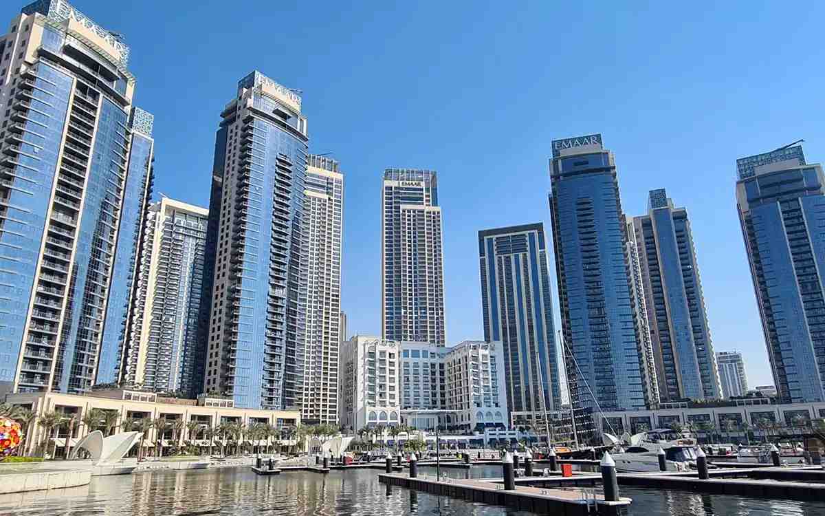 بازارهای سنتی اطراف خور؛ رنگ، بو و زندگی واقعی دبی