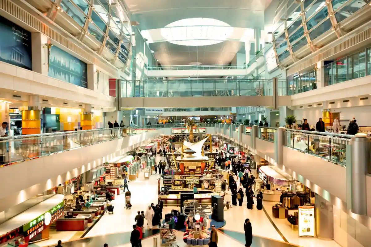 خرید لوازم آرایشی و بهداشتی در فری شاپ دبی