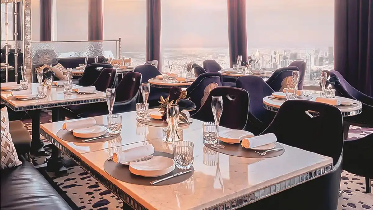 منو و نوع غذاهای رستوران اتمسفر