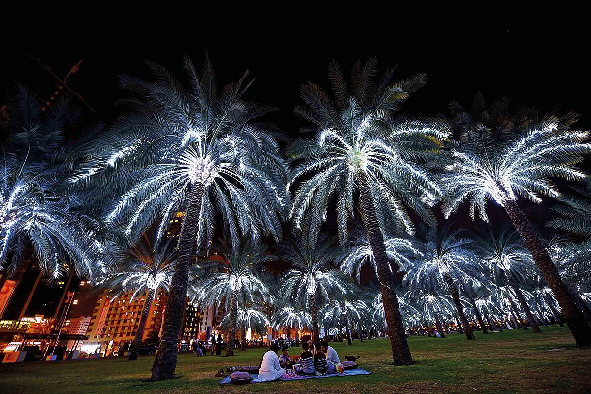 দুবাই, শারজাহ এবং আজমানের রমজান রাতের জন্য পার্কের সময় বাড়ানো হয়েছে