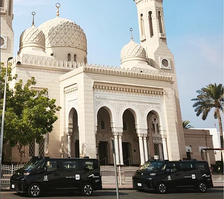 سفر رایگان با تاکسی‌های خودران در دبی: تجربه‌ای نوین در حمل و نقل